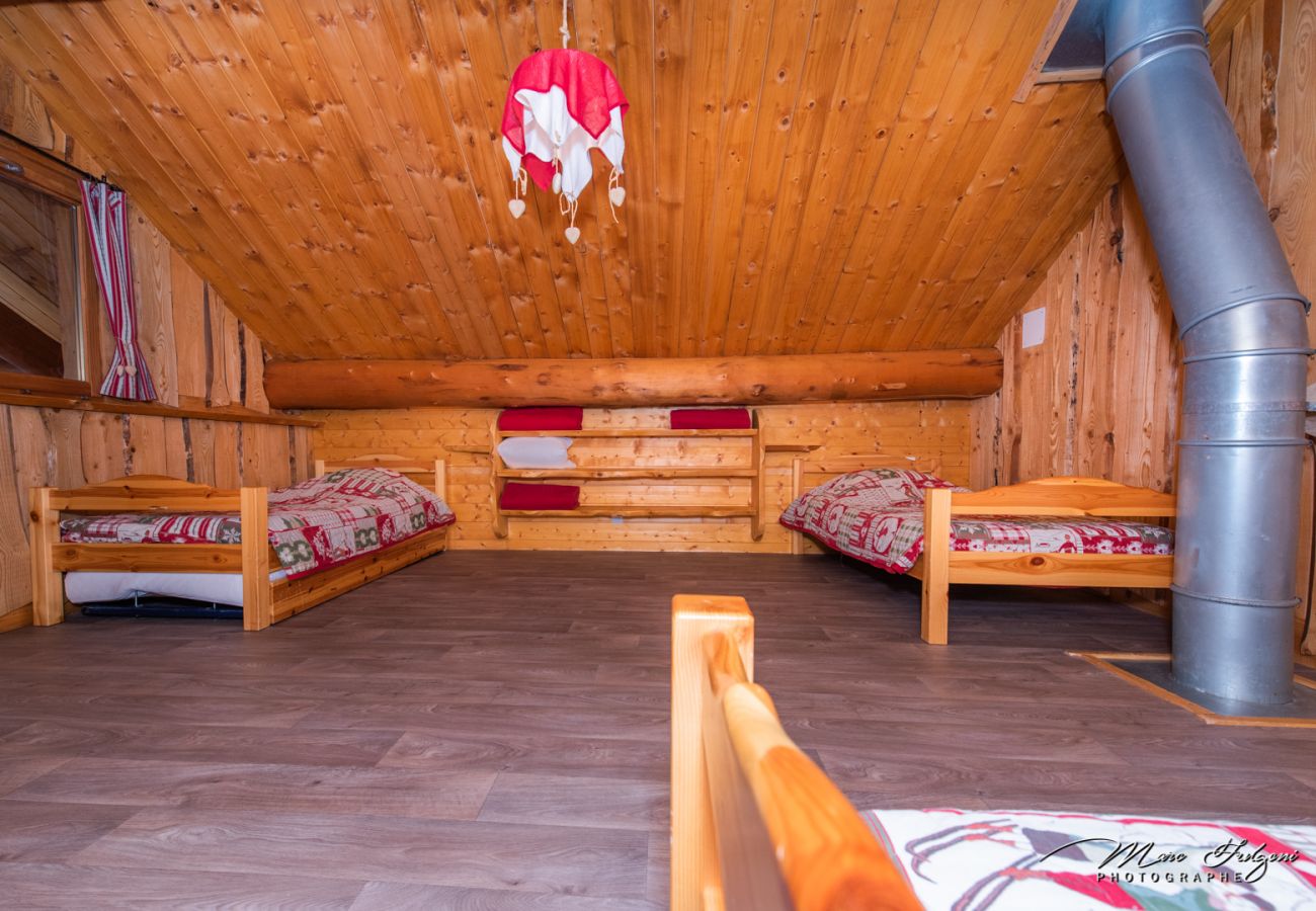 Chalet in La Bresse - 912. Superbe chalet rondins 10/12p, 140m², 4ch