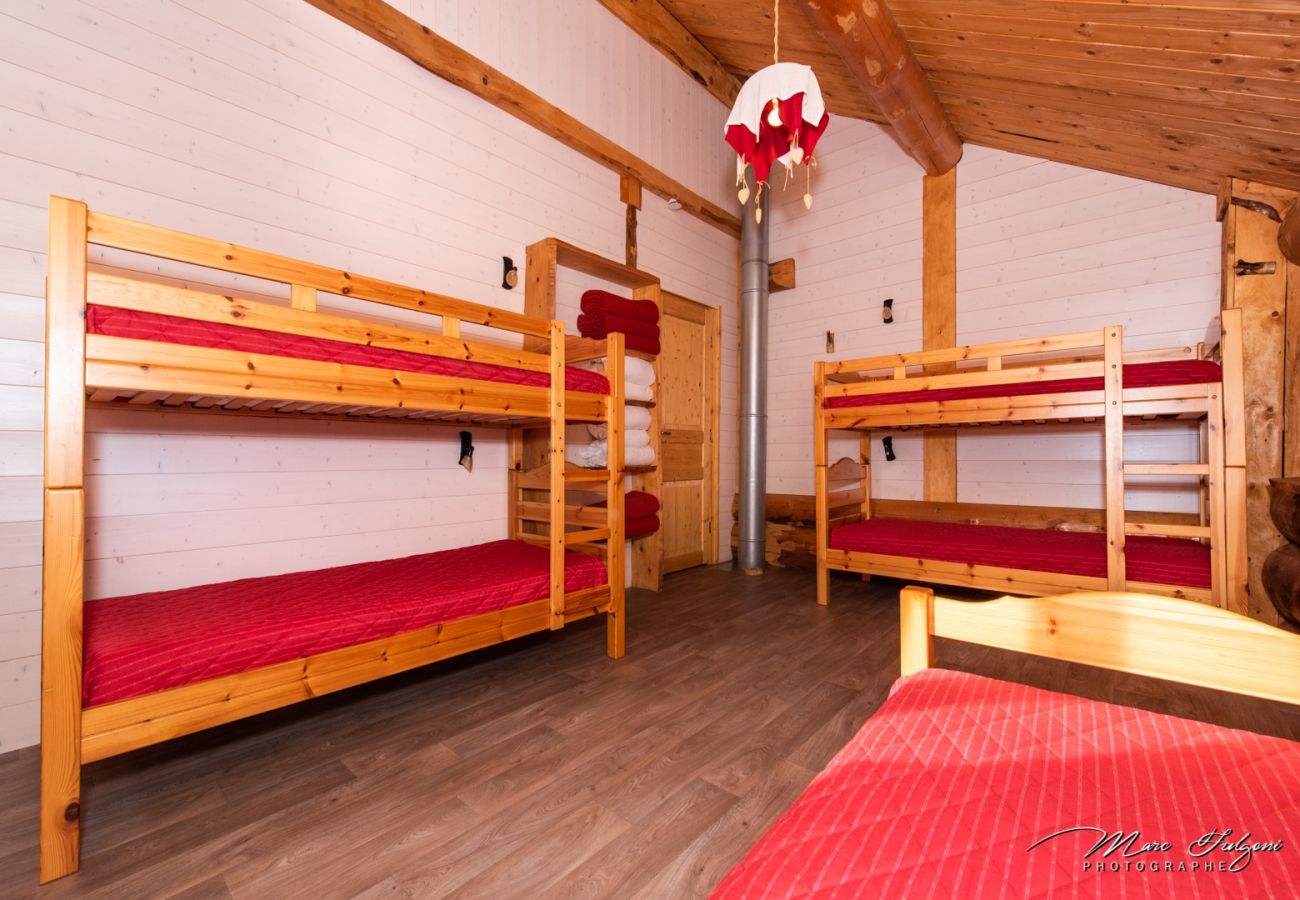 Chalet in La Bresse - 914. Superbe chalet rondin 12/14p 150m² 4ch sauna