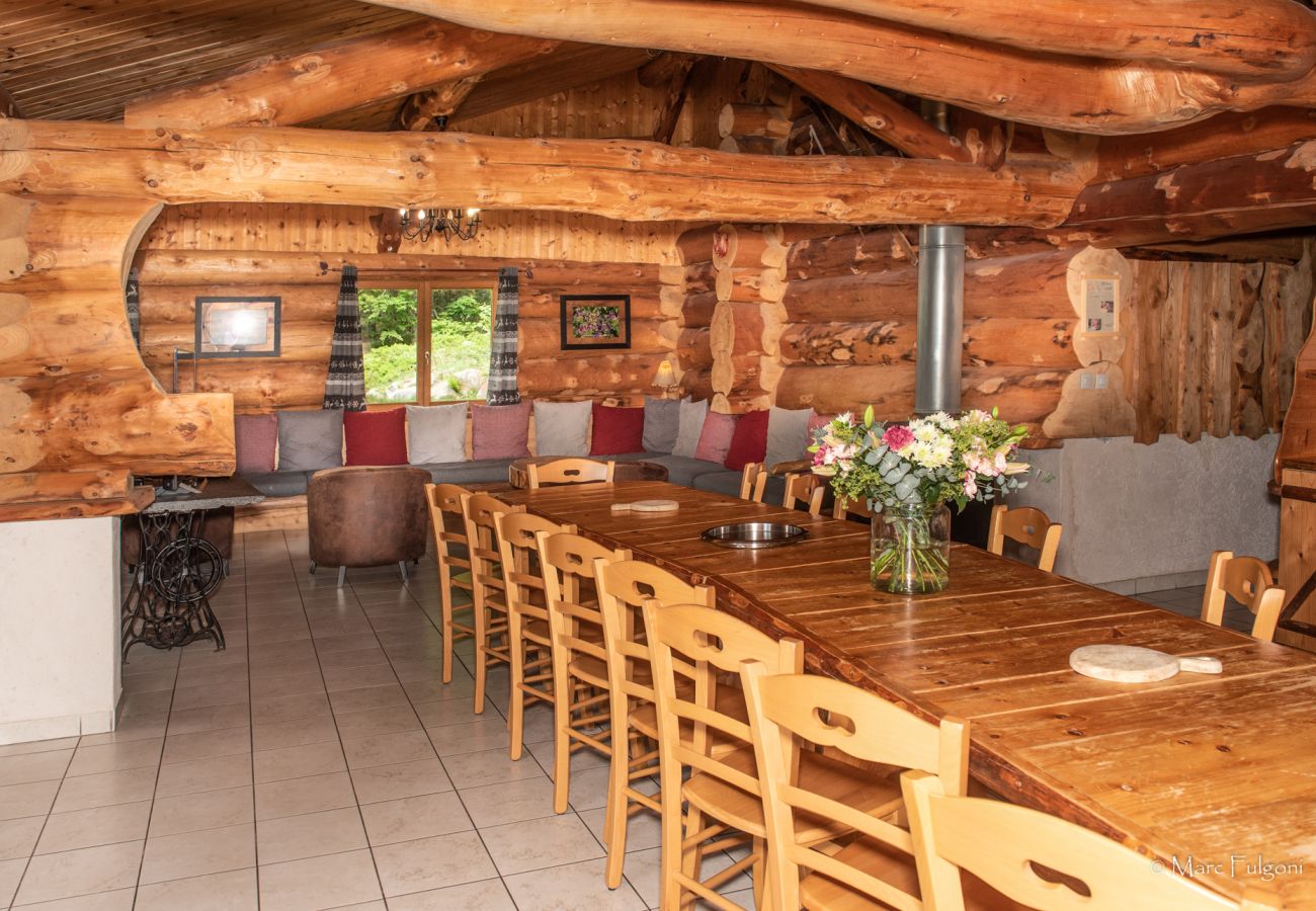Chalet in La Bresse - 916. Magnifique chalet rondins 14/16p, 220m², 6ch