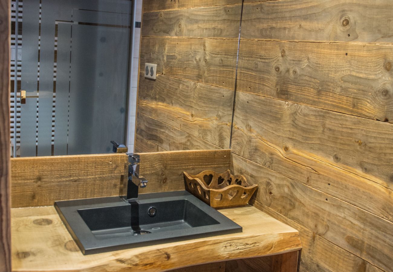 Apartment in La Bresse - S. Appartement/Gîte de groupe premium 17p 160m² 4c